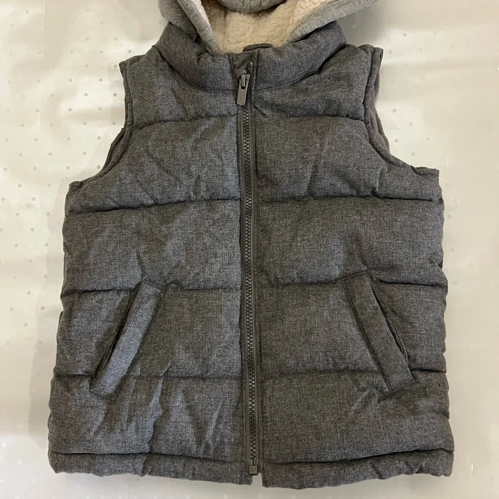 Old Navy Heather Gray Fleece-Lined Vest